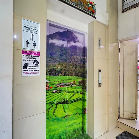 Townhouse Oak Su\'S Cottage Near Legian Beach