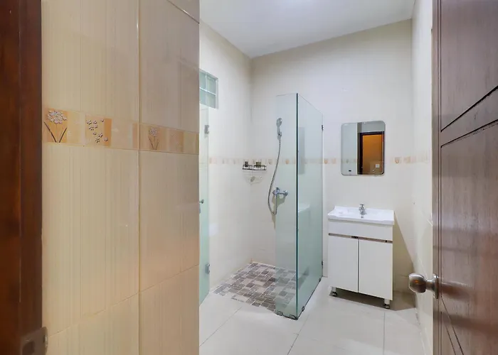 ホテル Townhouse Oak Su's Near レギャン